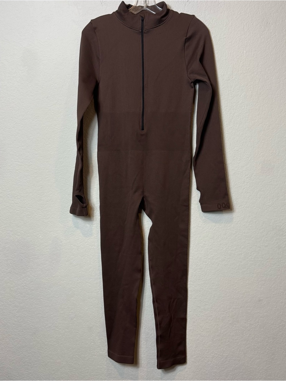 OQQ Women’s Ribbed Espresso Brown Mock Neck Zip-Front One-Piece Bodysuit size XL